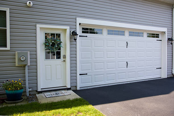 24/7 Emergency Garage Door Panel Replacement experts in Copperton, UT